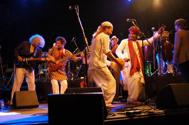 1017540_205637662933938_199019421_n